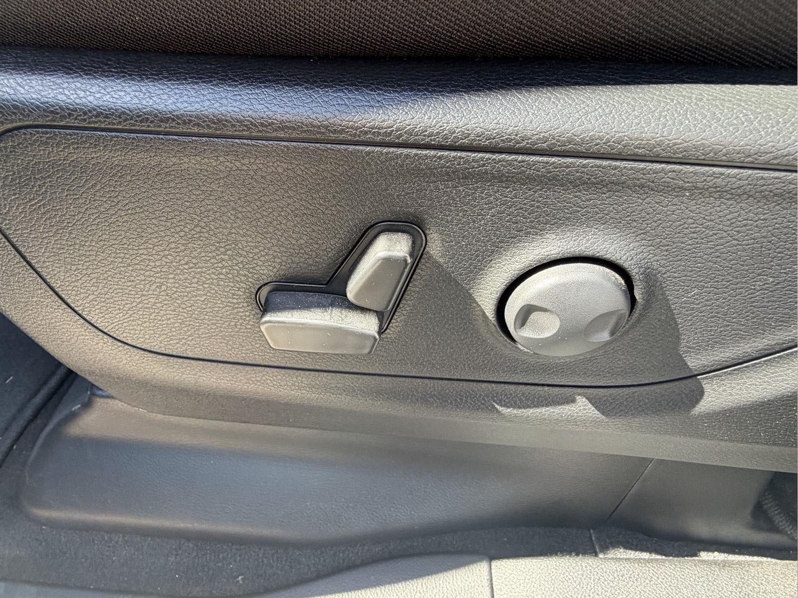 Used 2025 RAM 1500 Big Horn AWD/4WD image 11