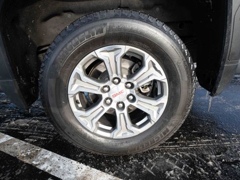 Used 2021 GMC Sierra 1500 SLE image 28