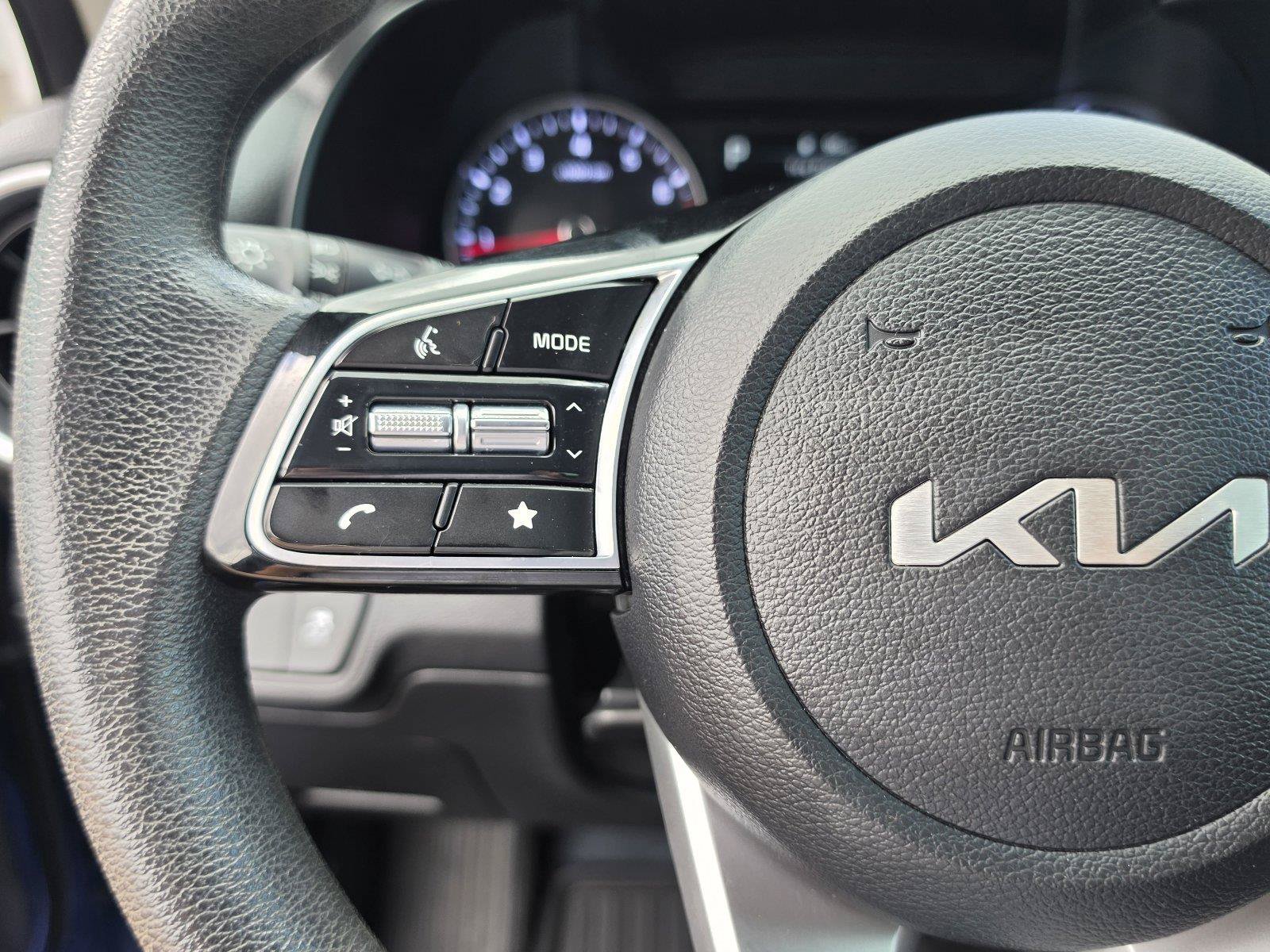 Used 2023 Kia Forte LXS FWD image 25