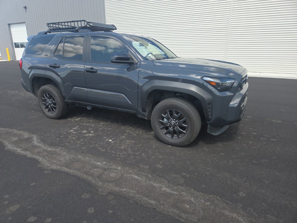 Used 2025 Toyota 4Runner SR5 RWD image 15