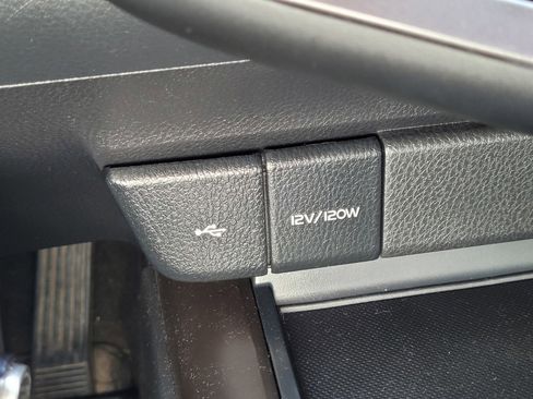 Used 2022 Toyota Camry SE image 26