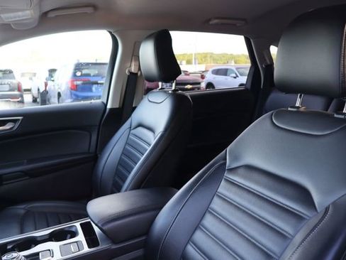 Used 2022 Ford Edge SEL w/ Convenience Package AWD/4WD image 9