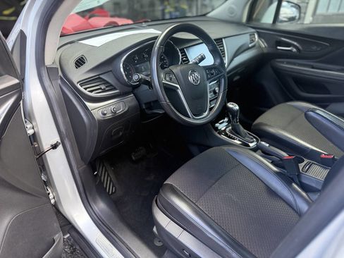 Used 2020 Buick Encore Preferred image 16