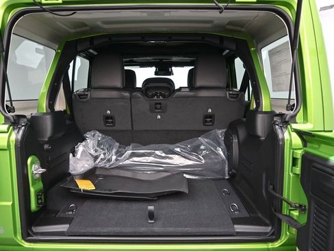 New 2026 Jeep Wrangler Unlimited Sahara image 30