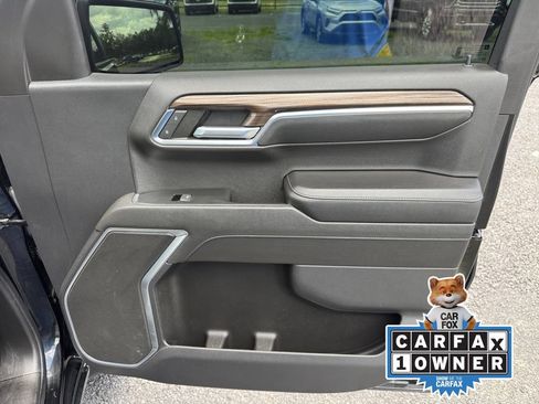 Used 2023 Chevrolet Silverado 1500 LT AWD/4WD image 19