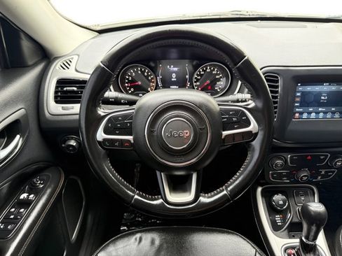 Used 2020 Jeep Compass Latitude image 14