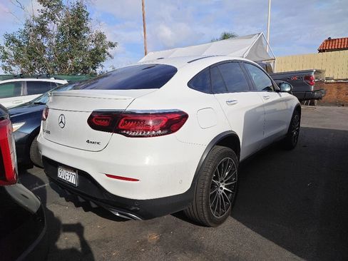 Used 2023 Mercedes-Benz GLC 300 4MATIC Coupe image 2