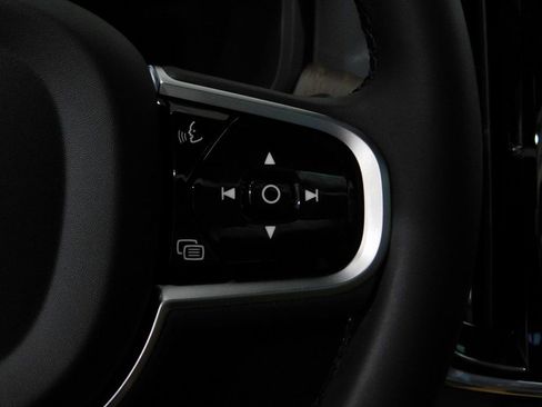 Used 2026 Volvo V90 B6 Cross Country Ultra image 45