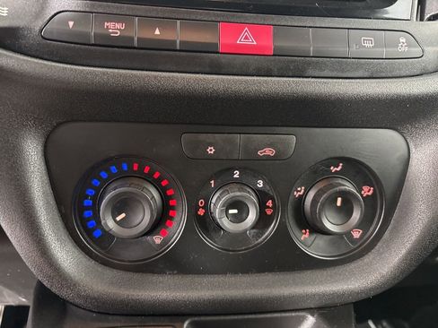 Used 2022 RAM ProMaster City Tradesman w/ Window Group 04 image 14