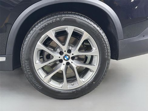 New 2026 BMW X5 xDrive40i w/ Climate Comfort Package AWD/4WD image 30