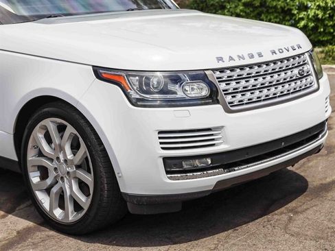 Used 2016 Land Rover Range Rover Supercharged AWD/4WD image 9