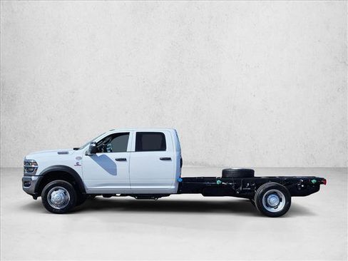 New 2026 RAM 5500 Tradesman w/ Chrome Appearance Group AWD/4WD image 10