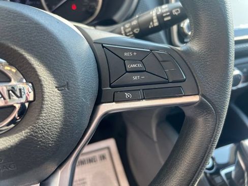 Used 2021 Nissan Kicks S FWD image 15