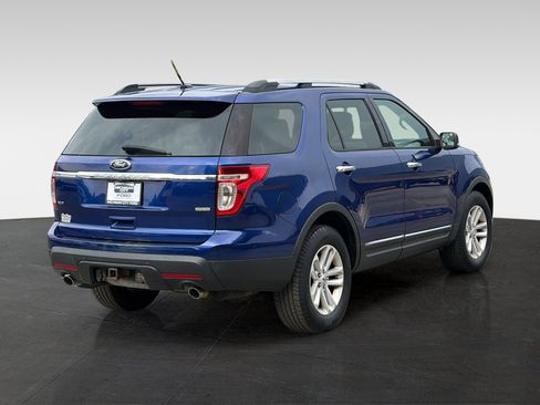 Used 2013 Ford Explorer XLT AWD/4WD image 5