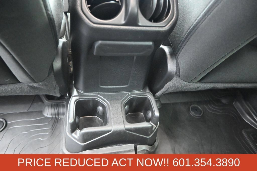 Used 2022 Jeep Wrangler Unlimited Sport AWD/4WD image 17