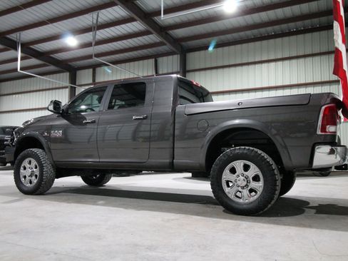 Used 2017 RAM 2500 Laramie w/ Protection Group AWD/4WD image 7