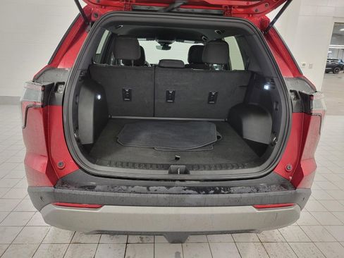 Used 2025 Chevrolet Equinox LT w/ Safety and Technology Package image 15
