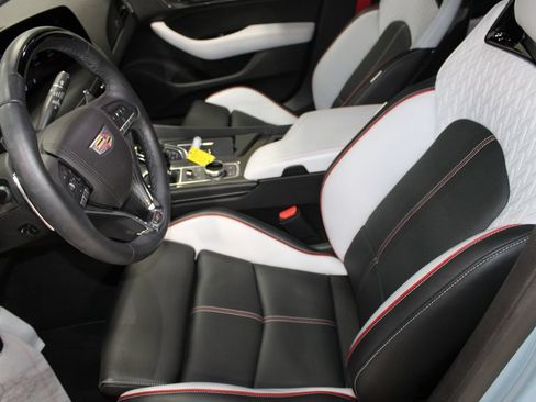 Used 2025 Cadillac CT5 V Blackwing w/ Carbon Fiber 1 Package RWD image 16