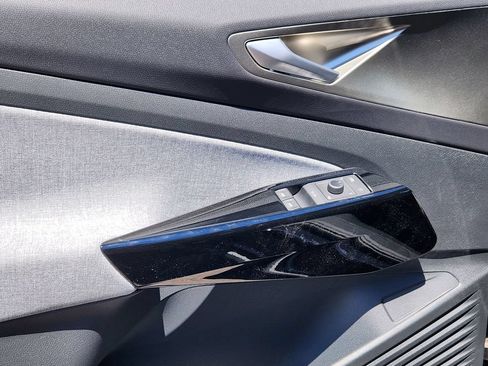 New 2026 Volkswagen ID.4 Pro AWD/4WD image 13