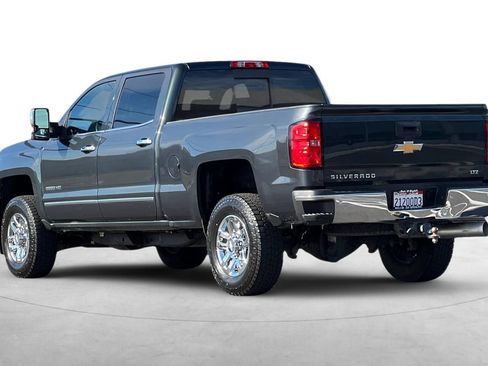 Used 2019 Chevrolet Silverado 2500 LTZ w/ Duramax Plus Package AWD/4WD image 4