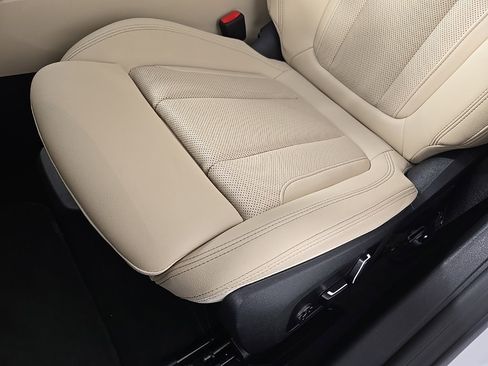 Certified 2025 BMW 430i xDrive w/ Premium Package image 11