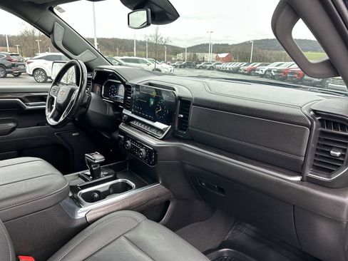 Used 2023 Chevrolet Silverado 1500 LTZ image 17