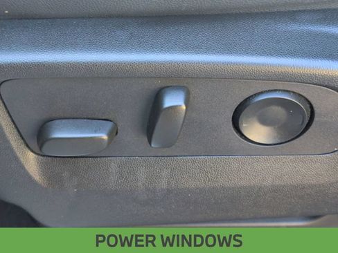 Used 2024 Chevrolet Tahoe LT RWD image 17