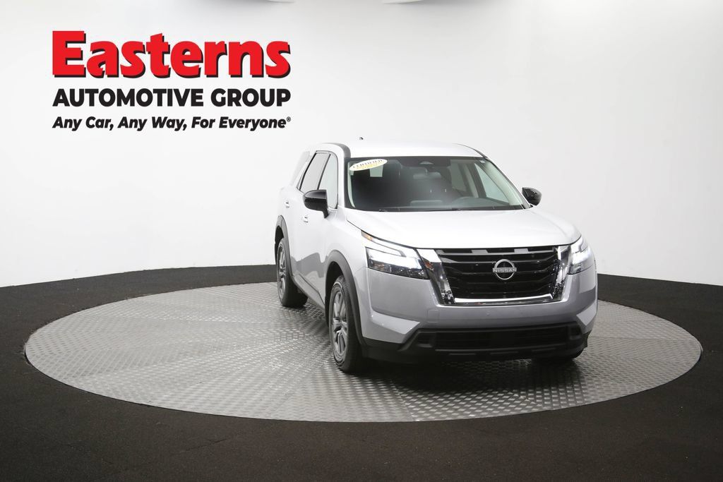 Used 2023 Nissan Pathfinder S AWD/4WD image 52