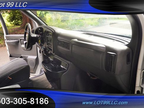 Used 2002 Chevrolet Express 3500 Extended Passenger w/ LS Preferred Equipment Group RWD image 16