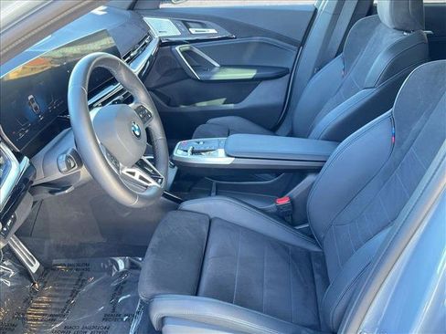 Used 2025 BMW X2 xDrive28i w/ Technology Package image 16