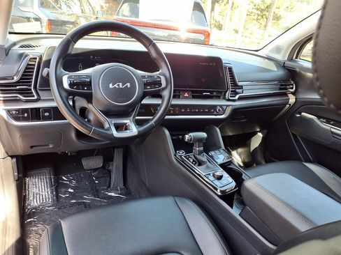 Certified 2024 Kia Sportage EX FWD image 11