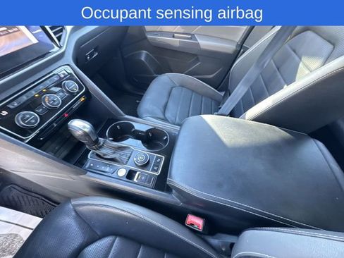 Used 2021 Volkswagen Atlas Cross Sport SEL Premium image 25