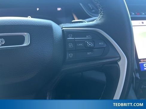 Used 2022 Jeep Grand Cherokee L Limited image 30