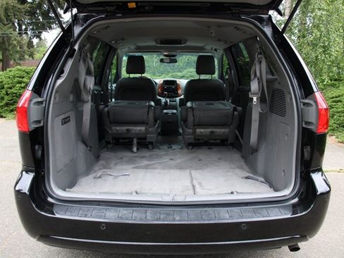 Used 2009 Toyota Sienna XLE Limited AWD/4WD image 18