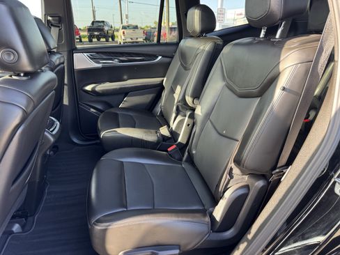Used 2025 Cadillac XT6 Premium Luxury FWD image 26