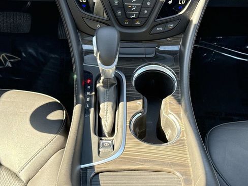 Used 2019 Buick Envision Essence AWD/4WD image 17