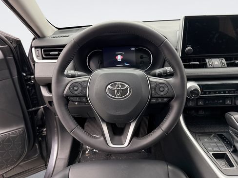 Used 2023 Toyota RAV4 XLE Premium AWD/4WD image 12