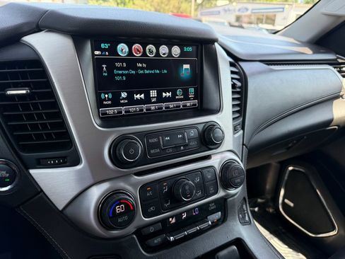 Used 2019 GMC Yukon XL SLT w/ Open Road Package AWD/4WD image 29