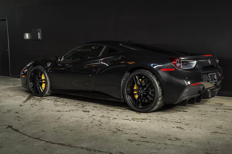 Used 2018 Ferrari 488 GTB RWD image 2