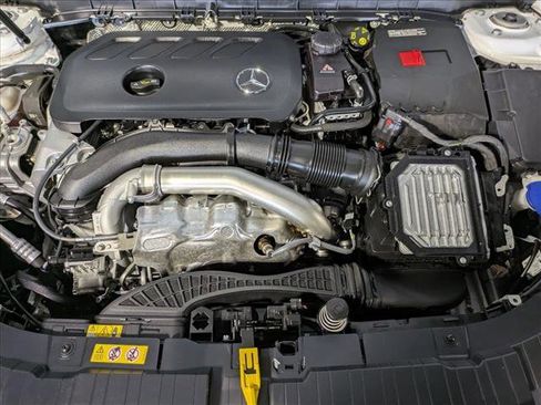 Certified 2025 Mercedes-Benz GLB 250 image 25