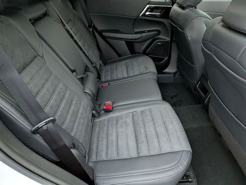 New 2026 Mitsubishi Outlander Trail Edition image 29