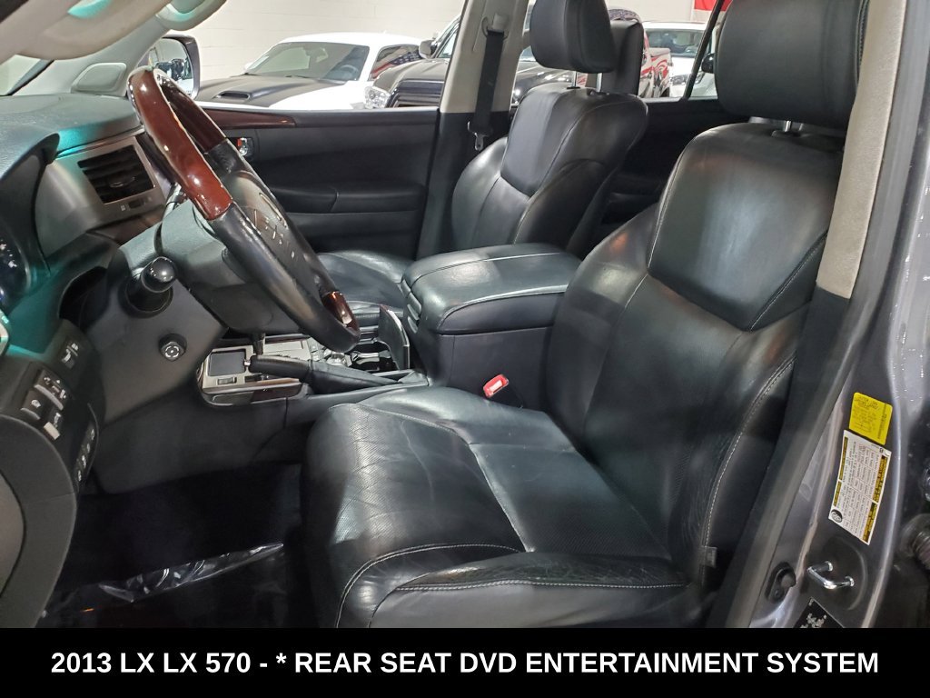 Used 2013 Lexus LX 570 4WD w/ Luxury Pkg image 6