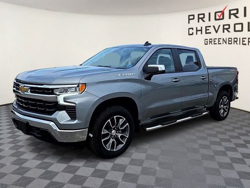 Used 2025 Chevrolet Silverado 1500 LT AWD/4WD image 4