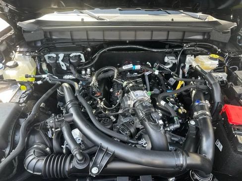 New 2026 Ford Bronco Outer Banks AWD/4WD image 32