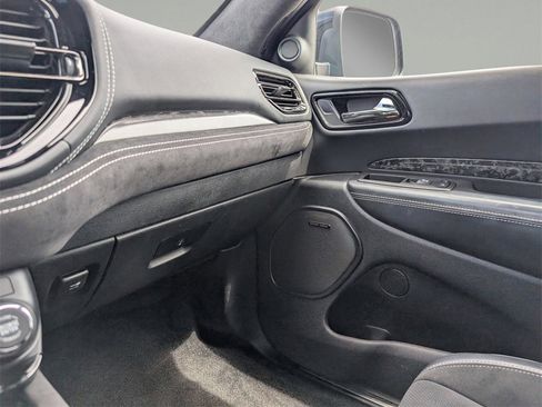Used 2022 Dodge Durango SRT w/ Premium Interior Group image 32