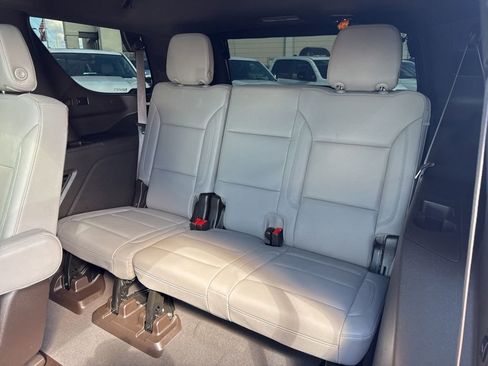 Used 2023 Chevrolet Tahoe Z71 w/ Luxury Package AWD/4WD image 24