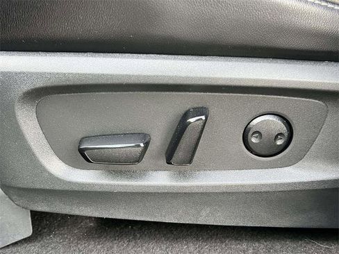 Certified 2024 Nissan Pathfinder SL image 25