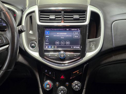 Used 2020 Chevrolet Sonic LT w/ Convenience Package image 25