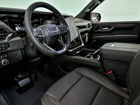 New 2026 GMC Yukon Denali w/ Sun & Power Step Package image 7