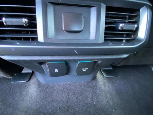 Certified 2022 Ford F150 XLT w/ Equipment Group 302A High image 14